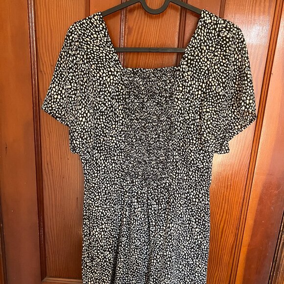 Abercrombie & Fitch Black and White Spotted Slip-On Dress - Picture 5 of 6